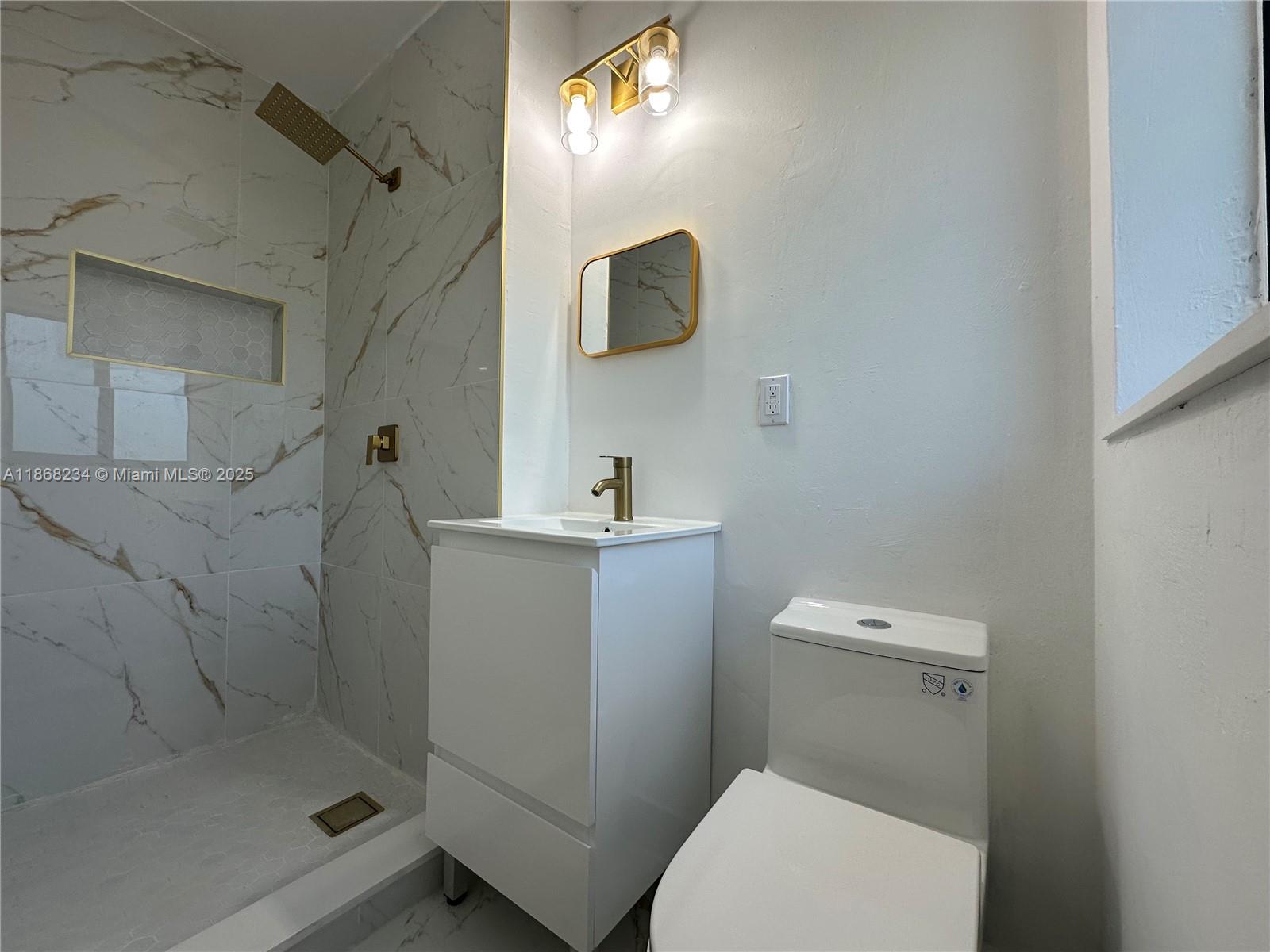 CRAVERO CLOVERLEAF ESTATE - Residential