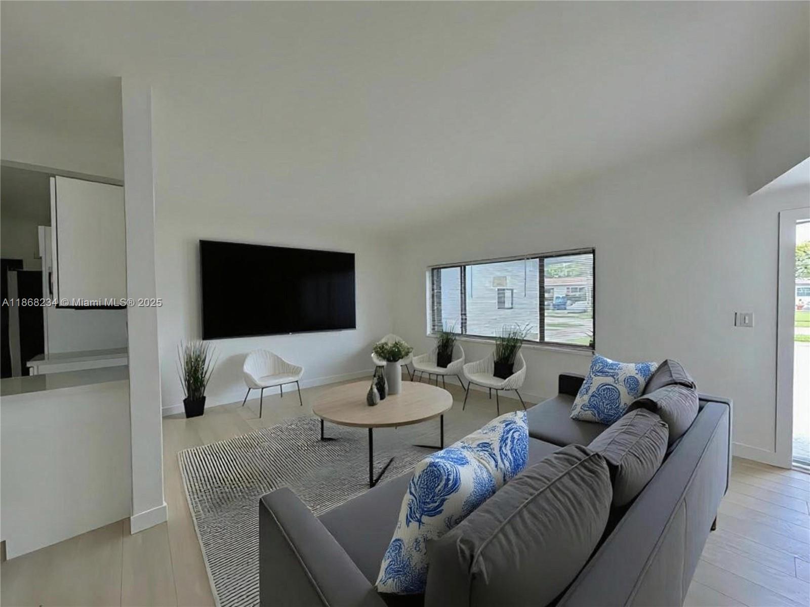 CRAVERO CLOVERLEAF ESTATE - Residential