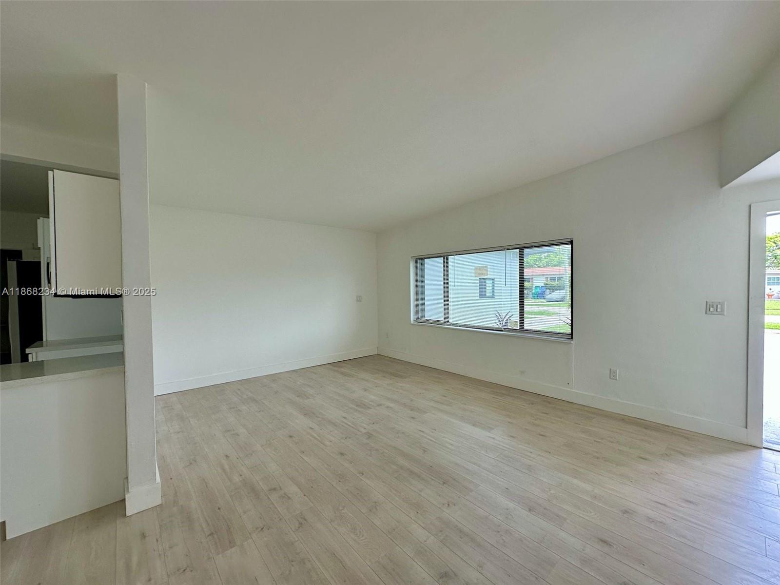 CRAVERO CLOVERLEAF ESTATE - Residential