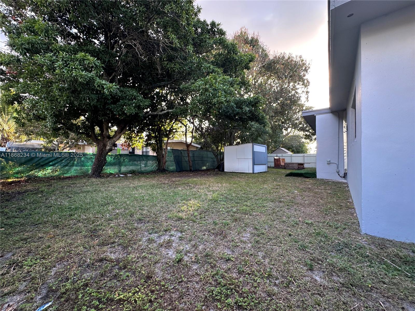 CRAVERO CLOVERLEAF ESTATE - Residential