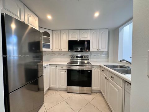 540 Brickell Key Dr 302 Miami FL 33131