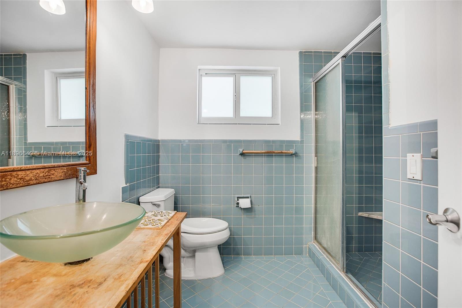 KNOLLWOOD CONDO - Residential