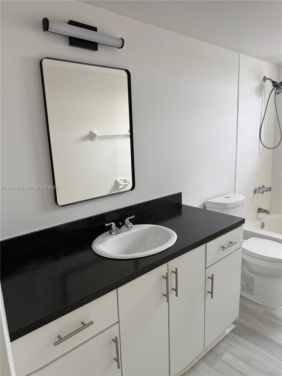 EASTERN SHORES 2ND ADDN - Residential Lease