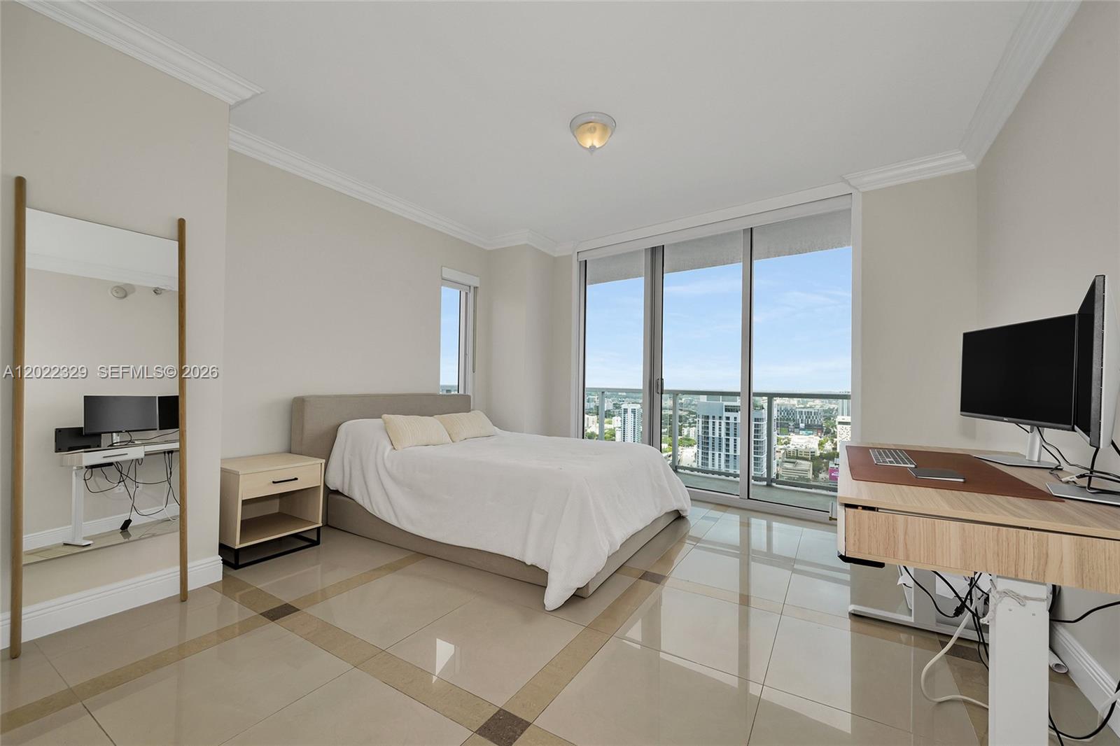 LATITUDE ON THE RIVER CON - Residential