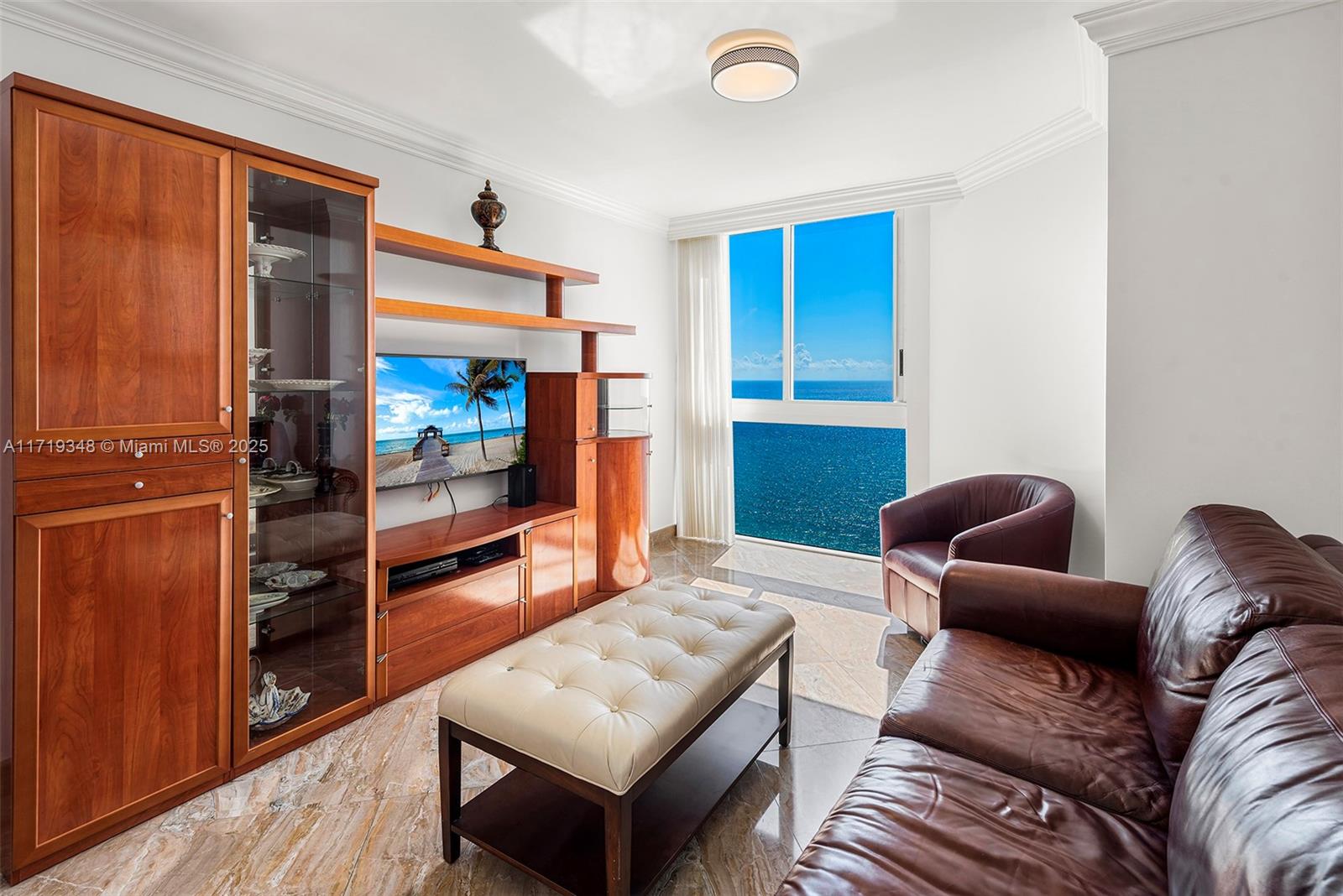 GREEN DIAMOND CONDO - Residential