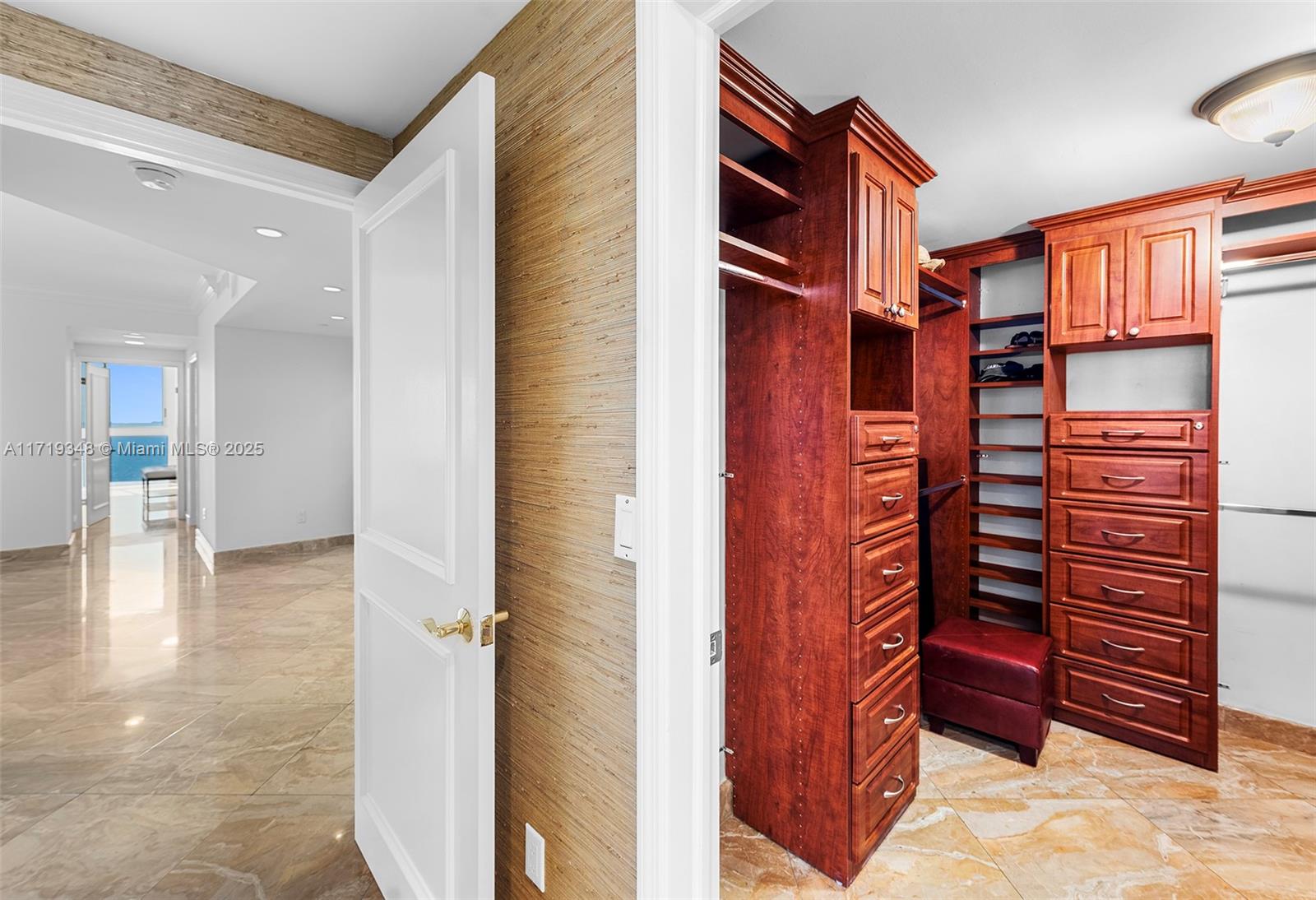 GREEN DIAMOND CONDO - Residential