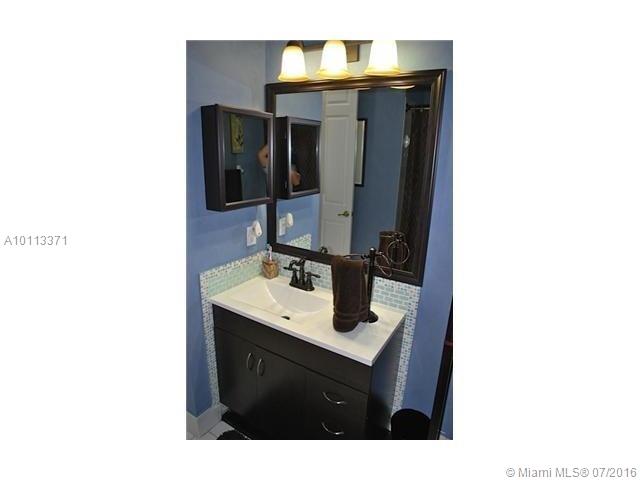 Marbella Bay - Residential Lease