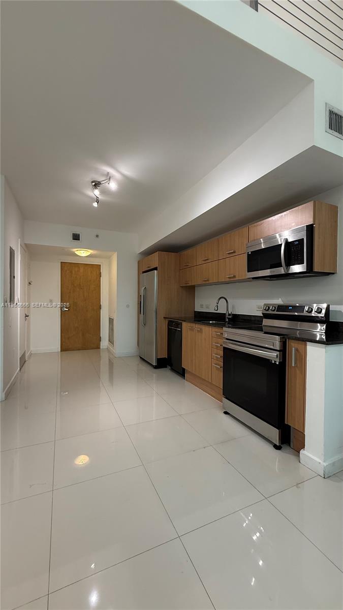 WIND CONDO - Residential