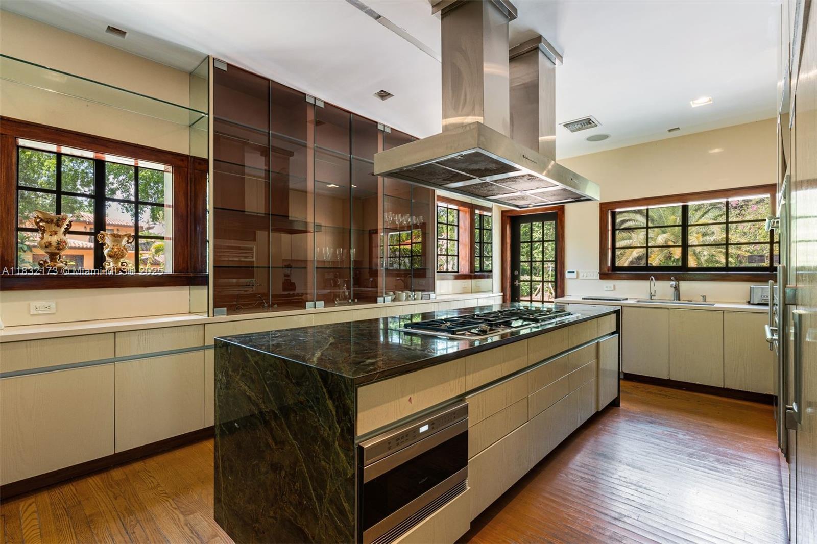 CORAL GABLES SEC C - Residential Lease