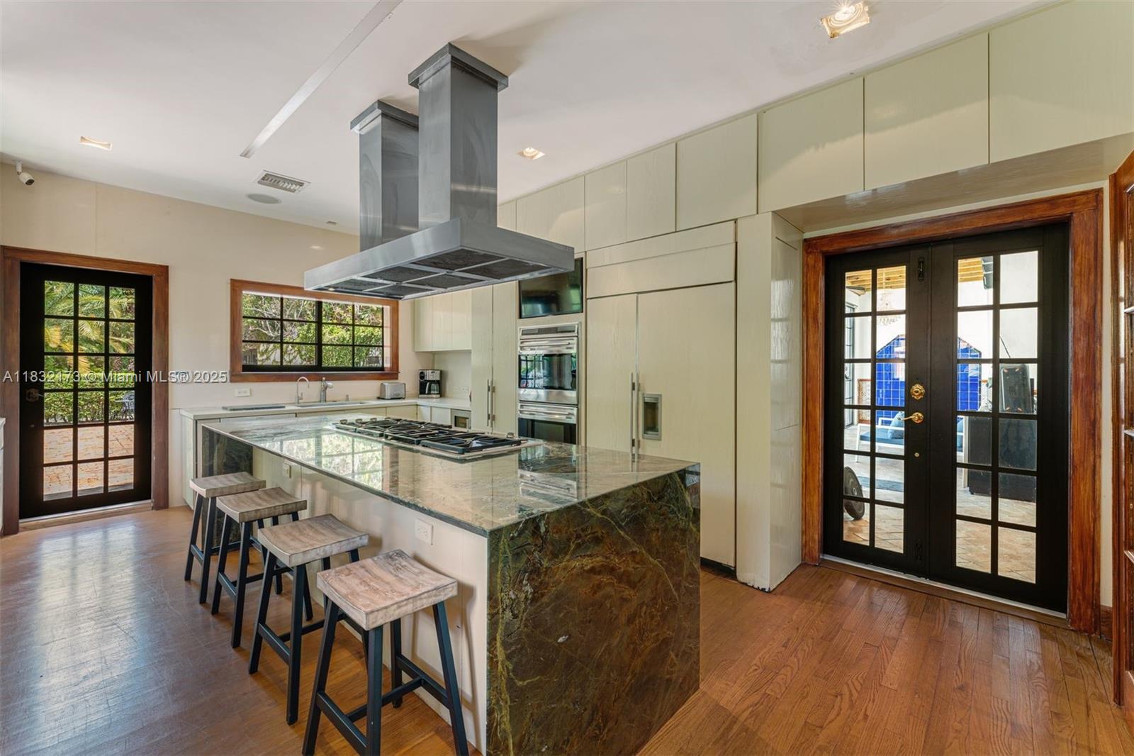 CORAL GABLES SEC C - Residential Lease