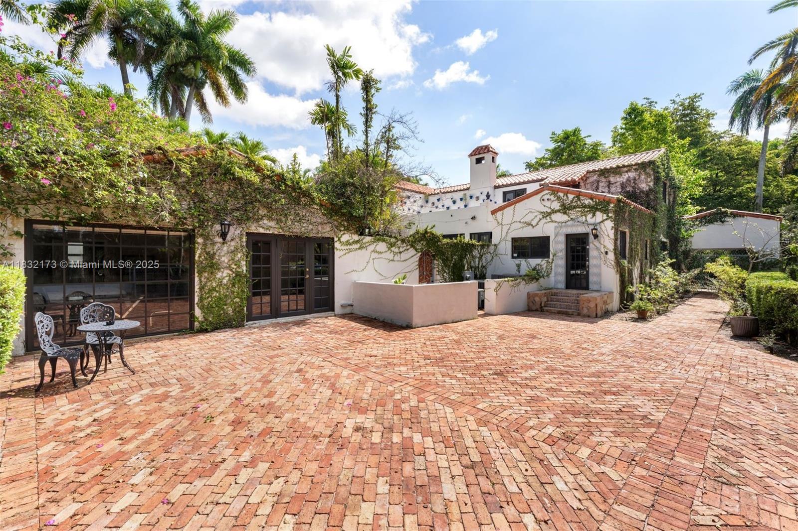 CORAL GABLES SEC C - Residential Lease