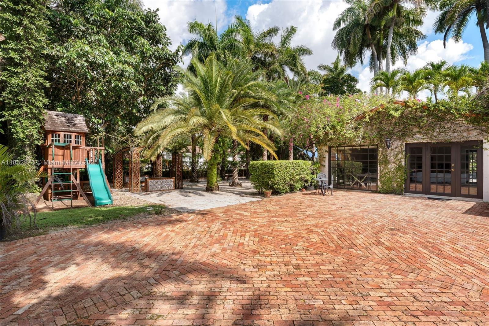 CORAL GABLES SEC C - Residential Lease