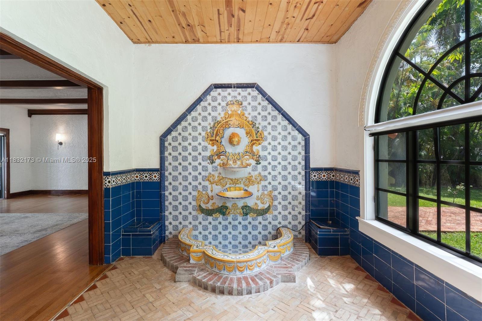 CORAL GABLES SEC C - Residential Lease