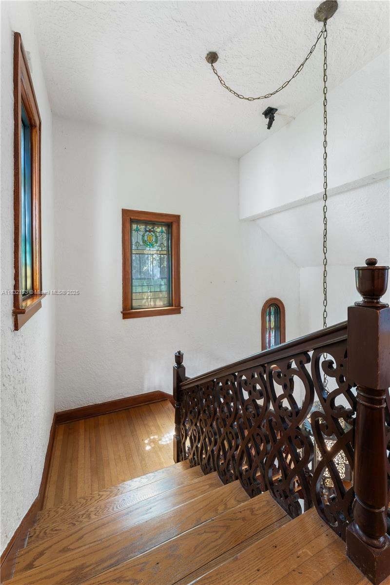 CORAL GABLES SEC C - Residential Lease