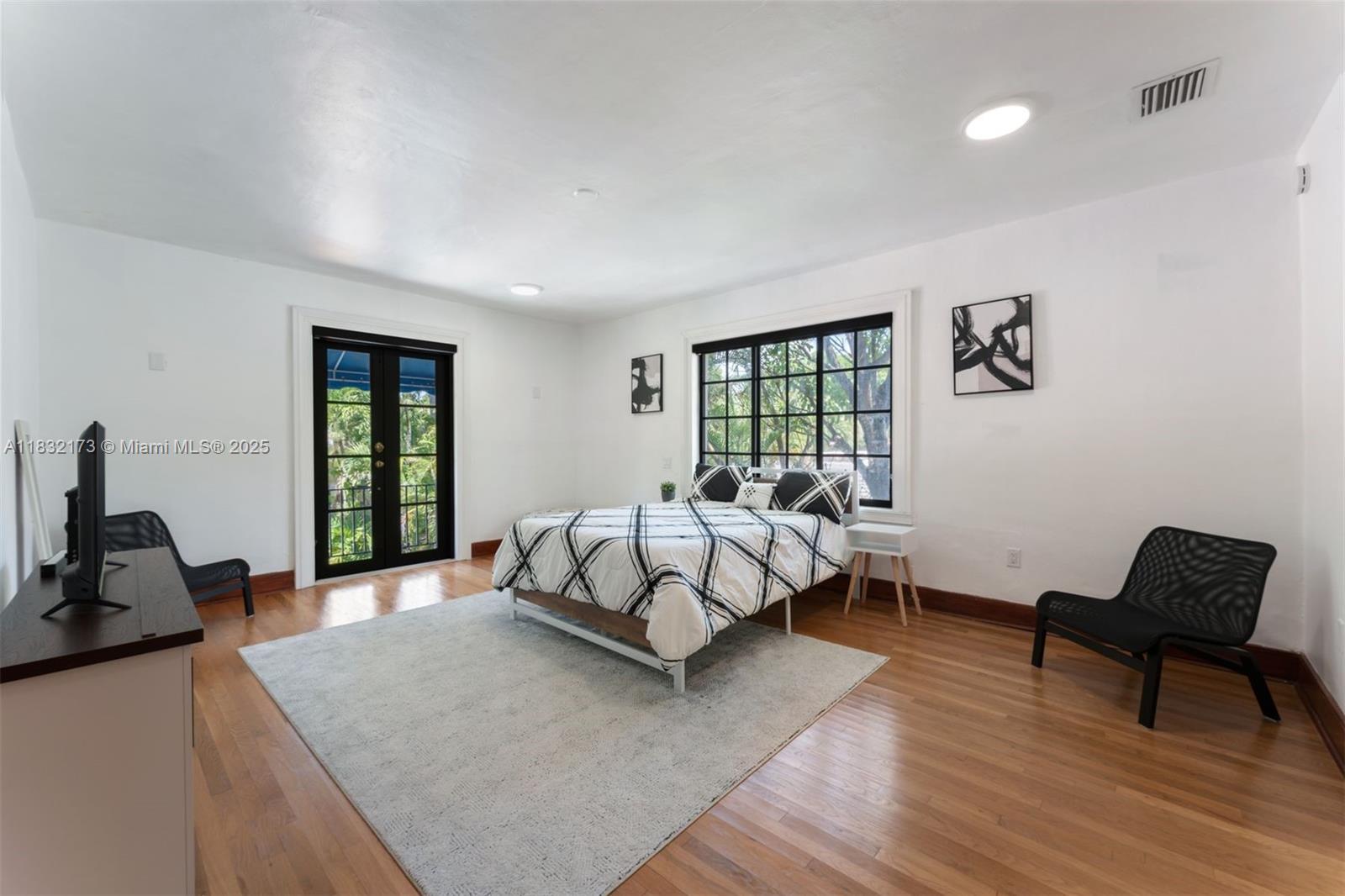 CORAL GABLES SEC C - Residential Lease