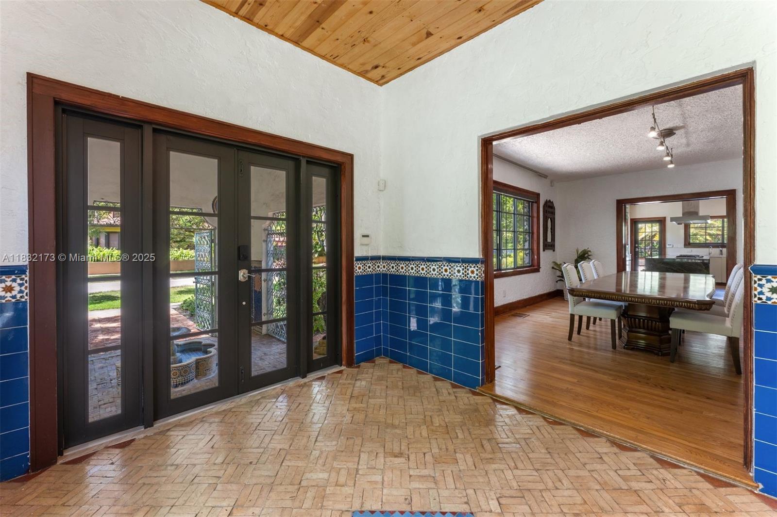 CORAL GABLES SEC C - Residential Lease