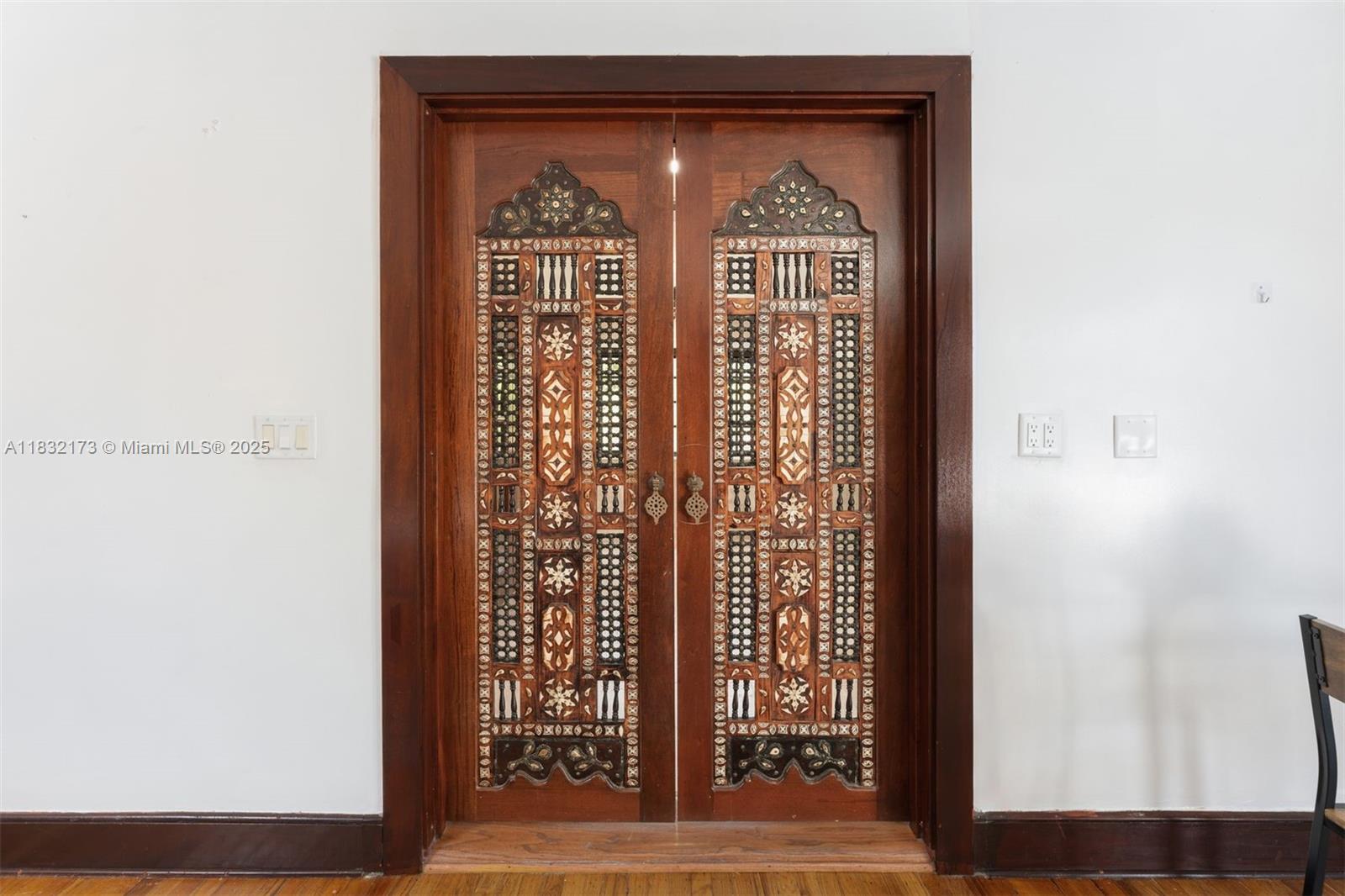 CORAL GABLES SEC C - Residential Lease