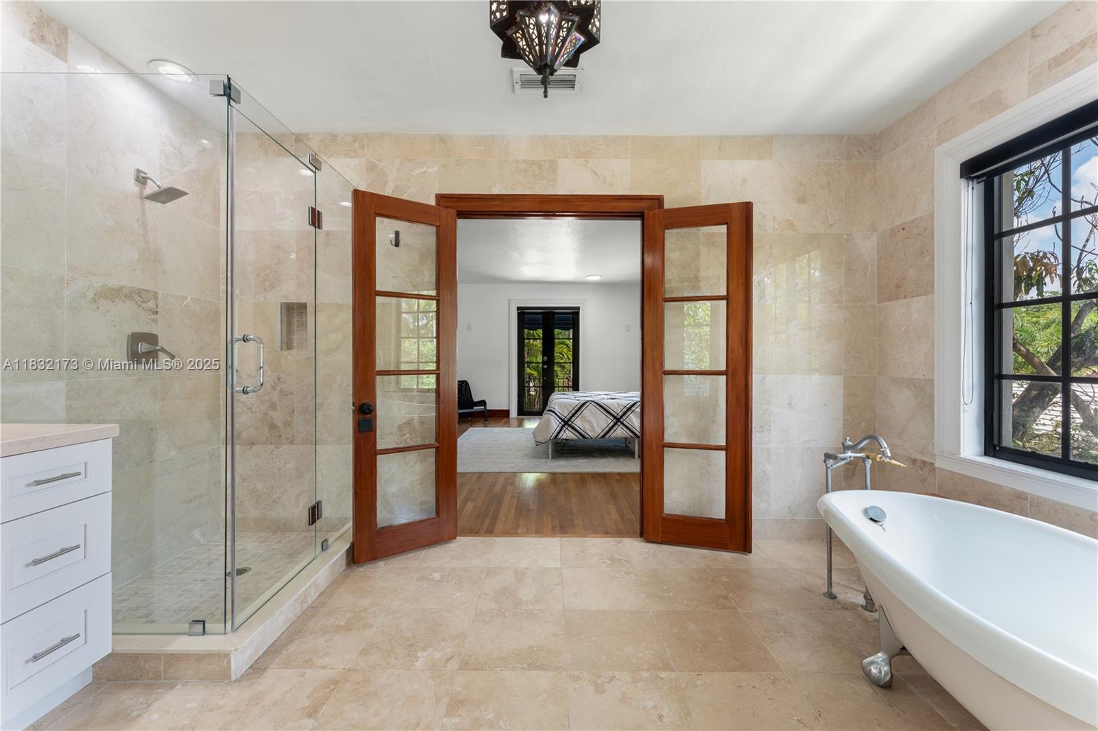 CORAL GABLES SEC C - Residential Lease