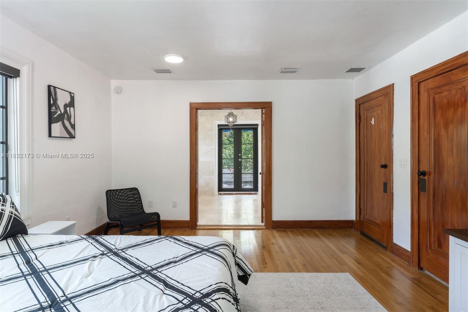 CORAL GABLES SEC C - Residential Lease