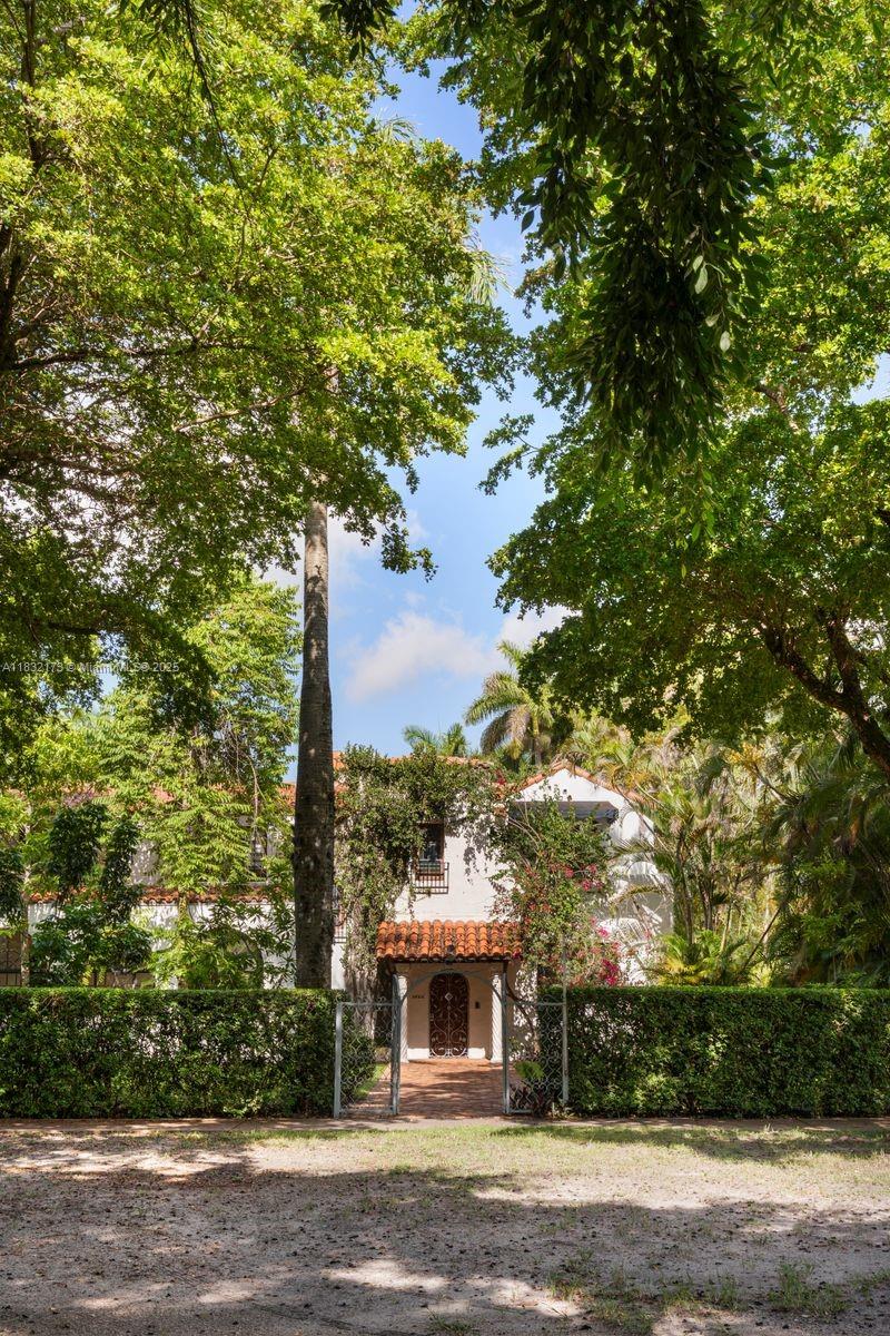 CORAL GABLES SEC C - Residential Lease