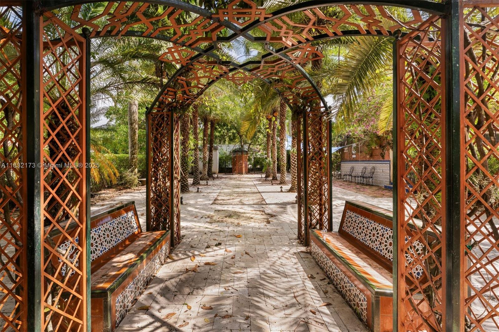 CORAL GABLES SEC C - Residential Lease