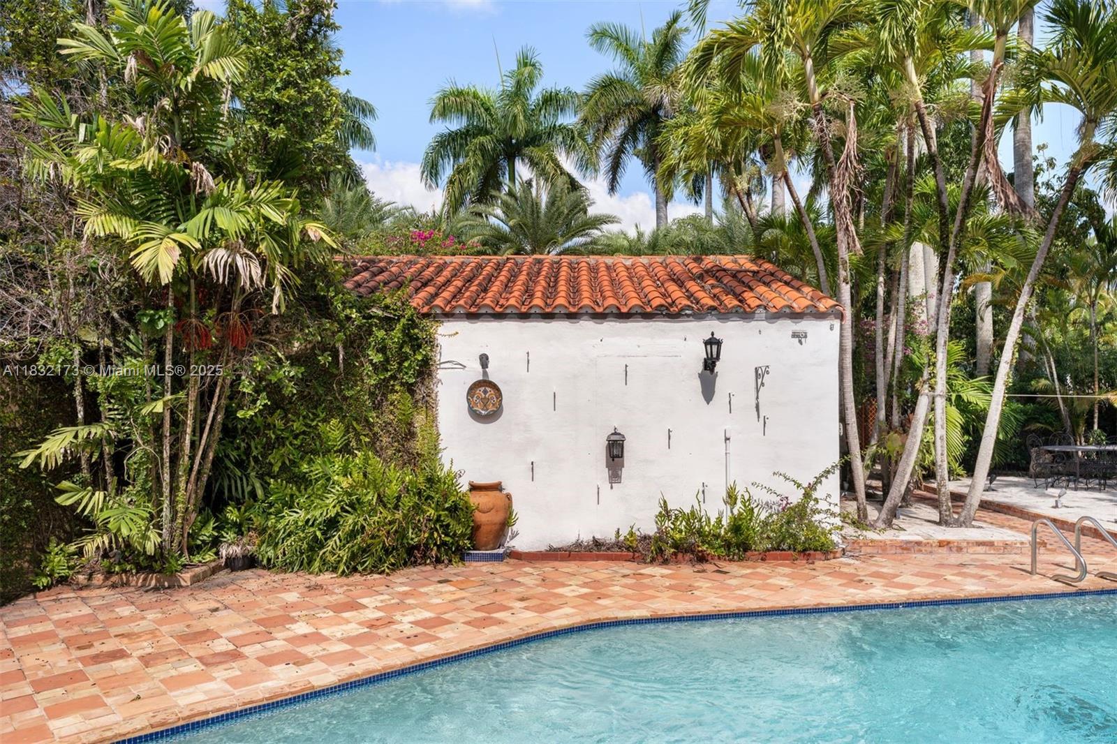 CORAL GABLES SEC C - Residential Lease