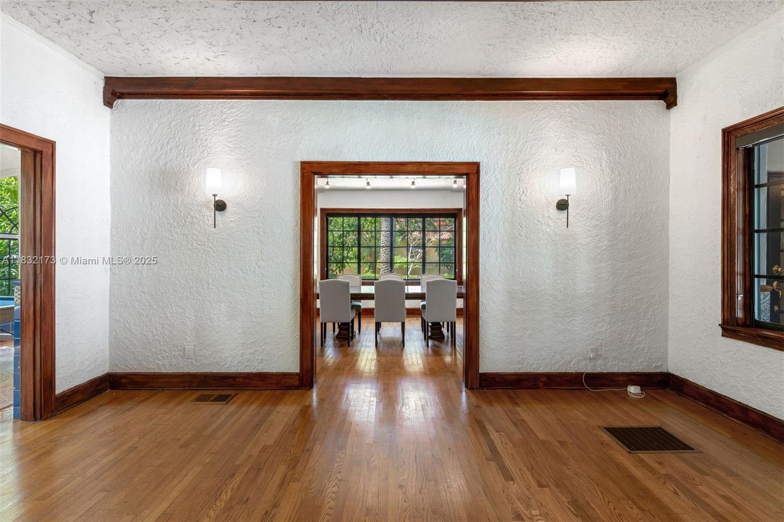 CORAL GABLES SEC C - Residential Lease