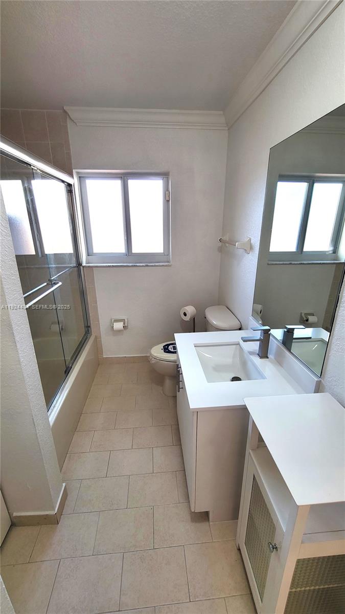 PRECIOUS HOMES AT LAKES B - Residential Lease