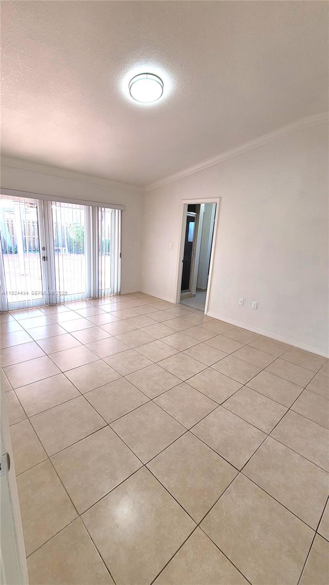 PRECIOUS HOMES AT LAKES B - Residential Lease