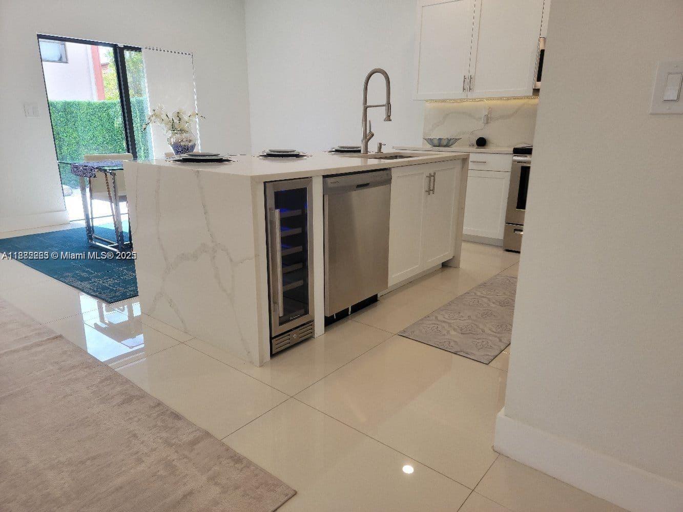 VIA VENTURA NEIGHBORHOOD - Residential Lease