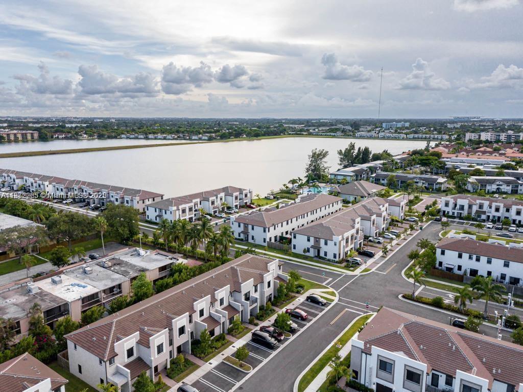 VIA VENTURA NEIGHBORHOOD - Residential Lease