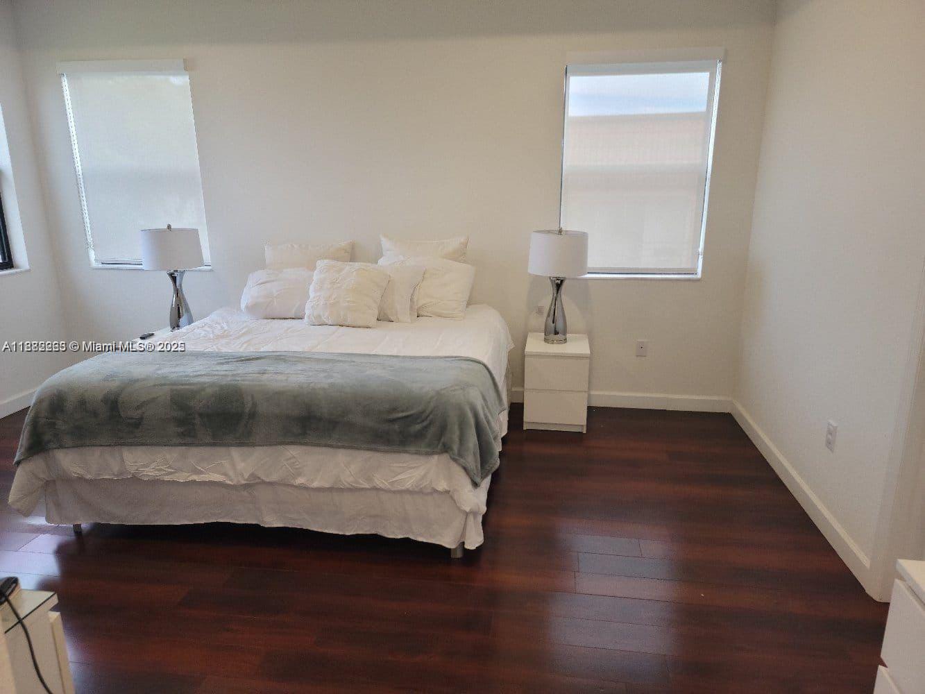 VIA VENTURA NEIGHBORHOOD - Residential Lease
