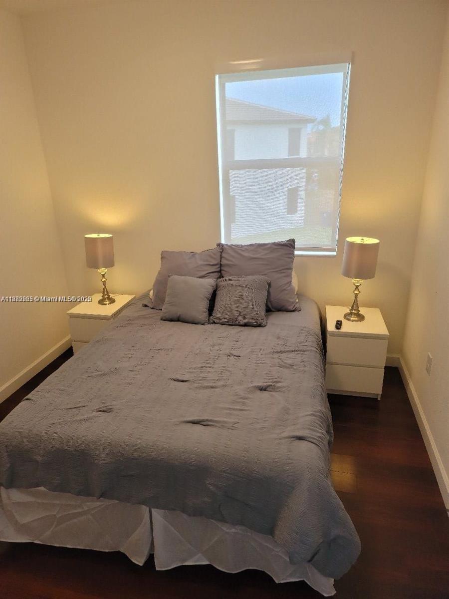 VIA VENTURA NEIGHBORHOOD - Residential Lease
