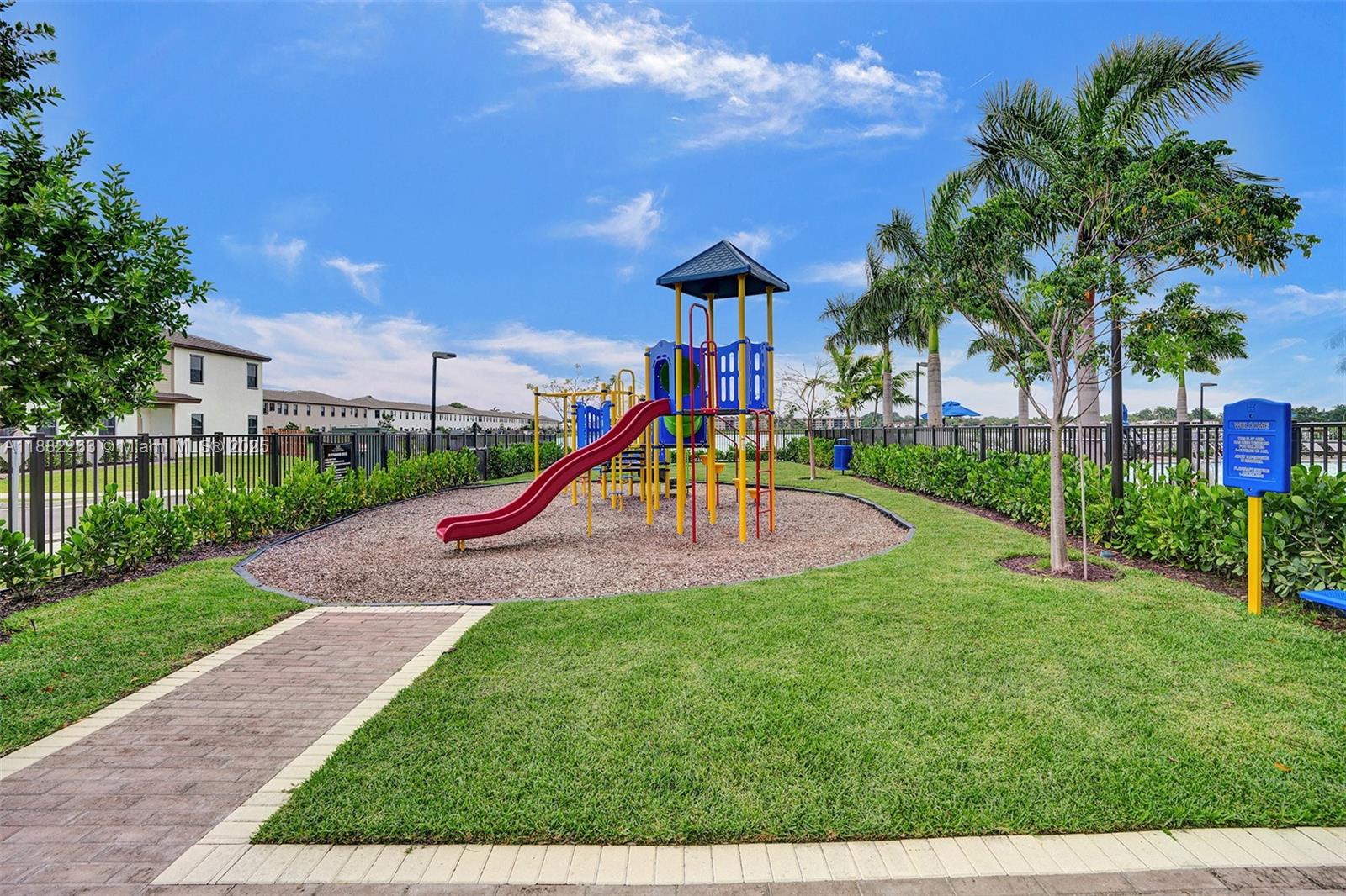 VIA VENTURA NEIGHBORHOOD - Residential Lease