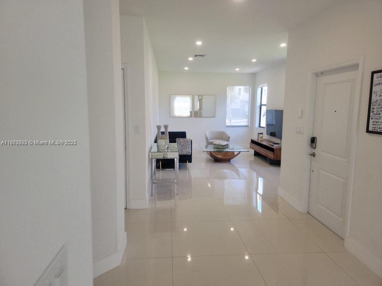 VIA VENTURA NEIGHBORHOOD - Residential Lease