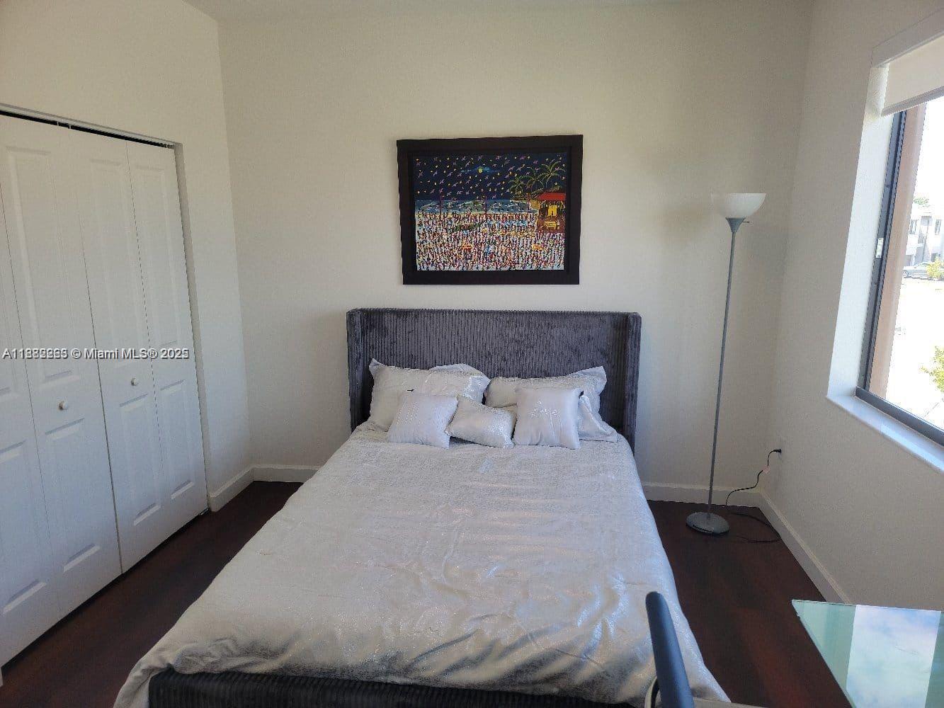 VIA VENTURA NEIGHBORHOOD - Residential Lease