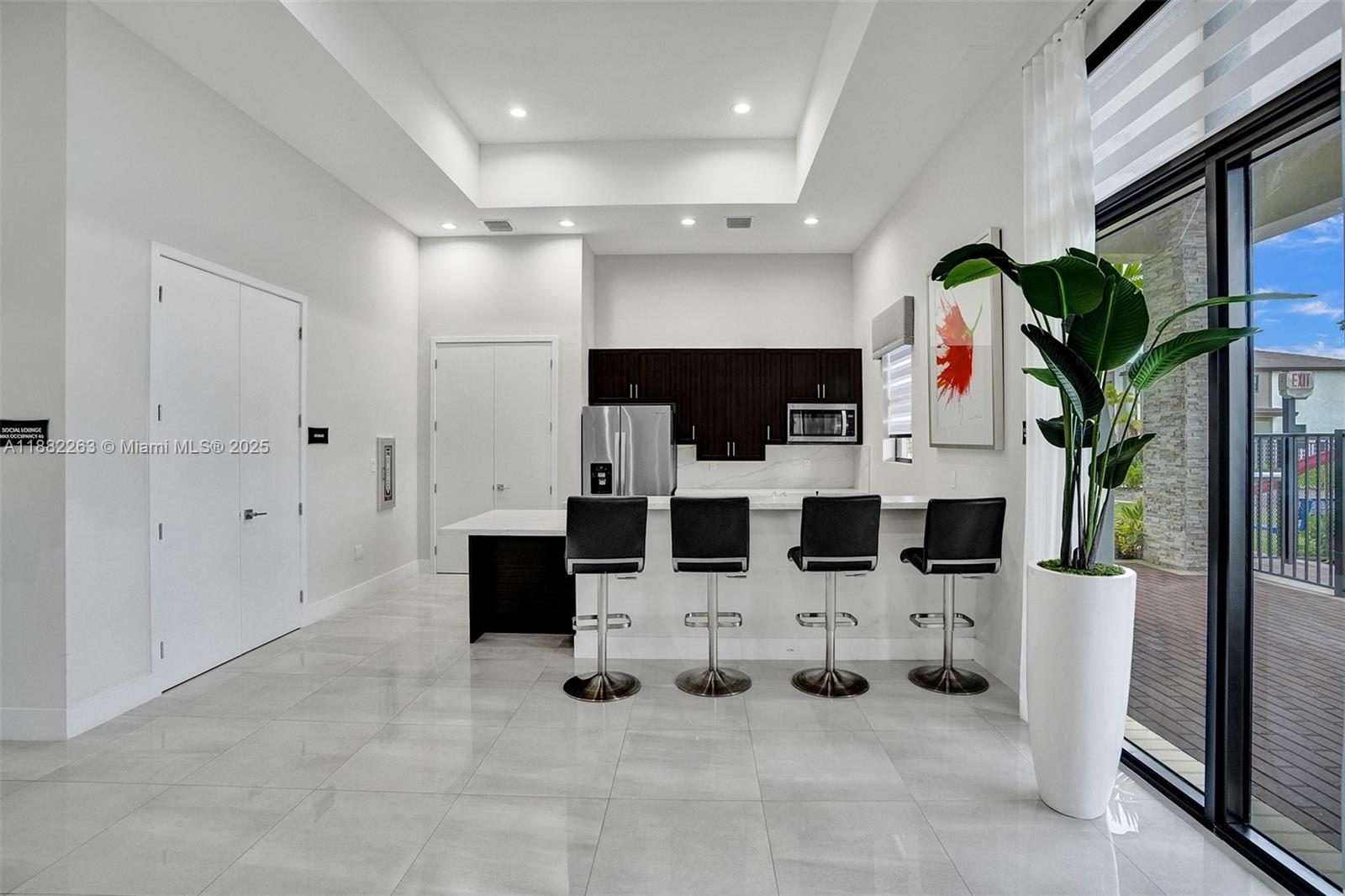 VIA VENTURA NEIGHBORHOOD - Residential Lease
