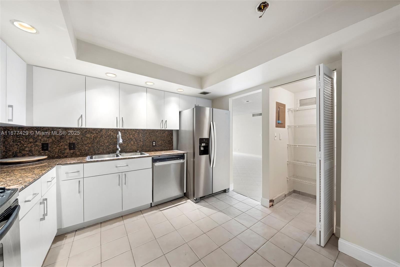 IMPERIAL AT BRICKELL COND - Residential