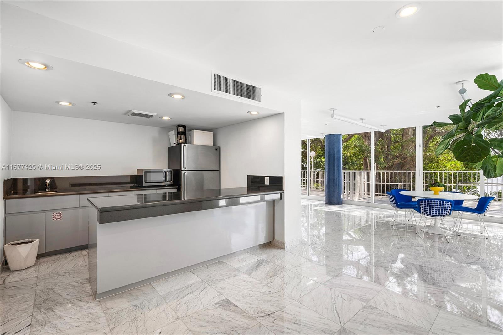 IMPERIAL AT BRICKELL COND - Residential