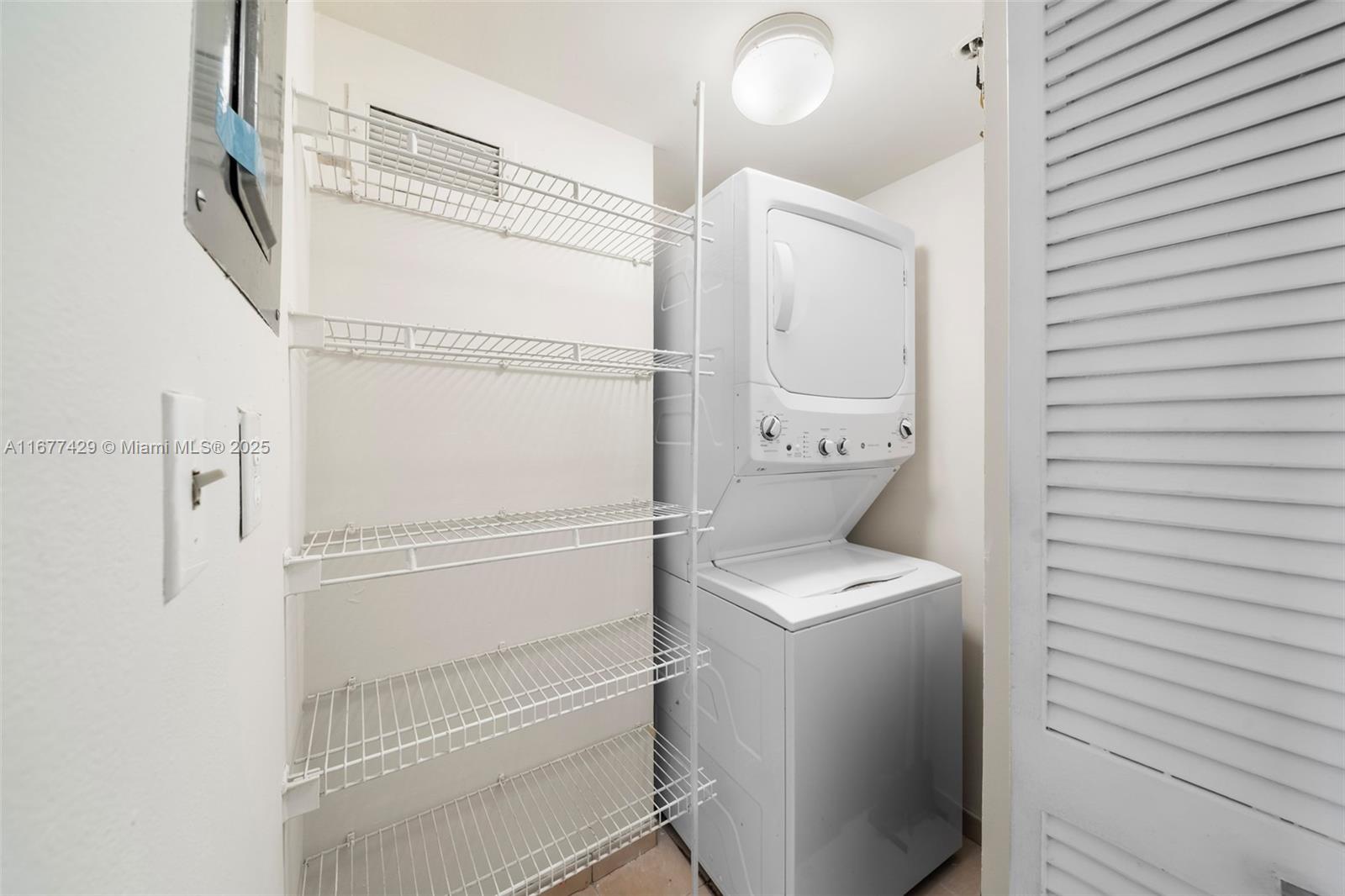 IMPERIAL AT BRICKELL COND - Residential