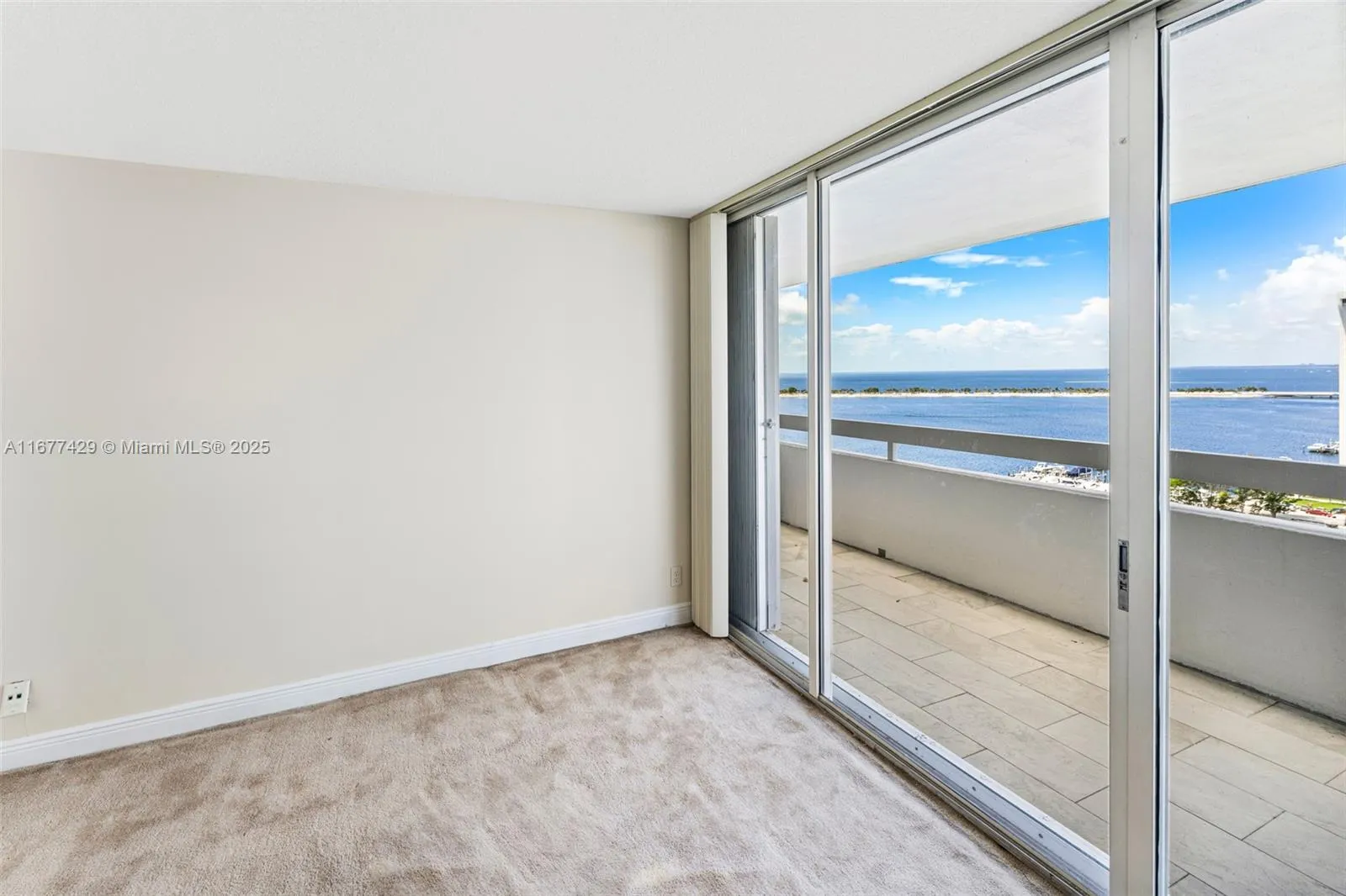 Miami, Florida 33129, United States, 2 Bedrooms Bedrooms, ,3 BathroomsBathrooms,Residential,Active,38039