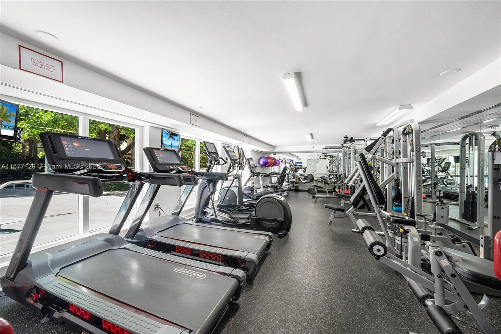 Miami, Florida 33129, United States, 2 Bedrooms Bedrooms, ,3 BathroomsBathrooms,Residential,Active,38039