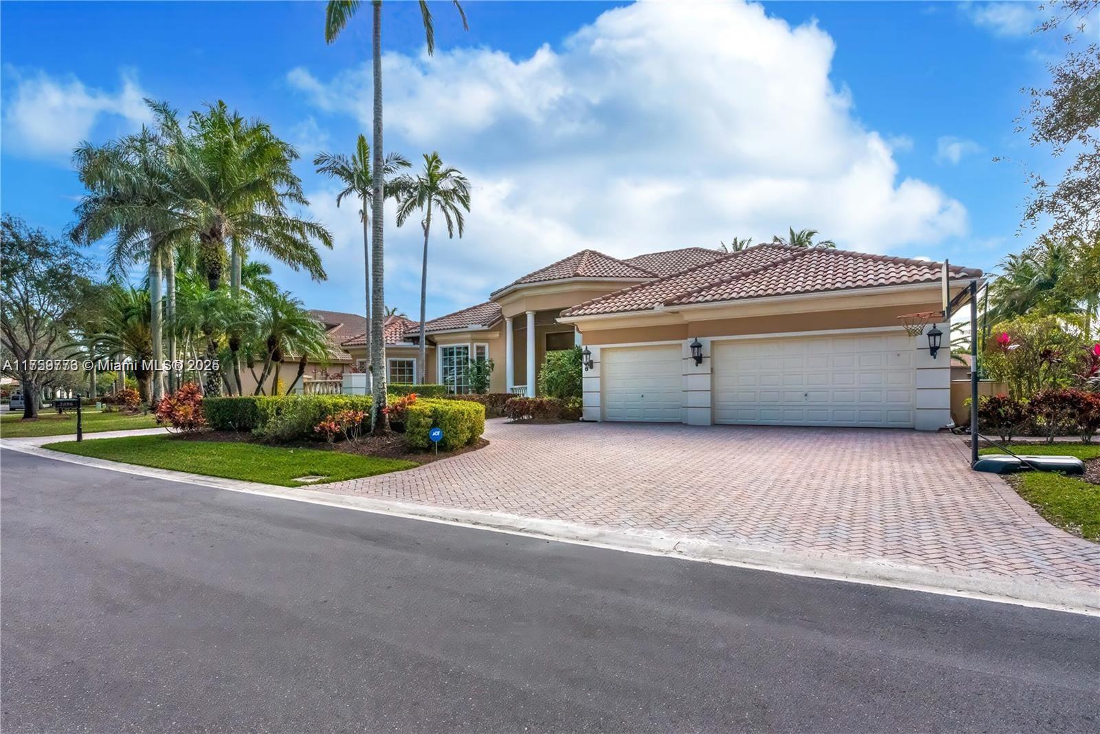 7256 Nw 127th Way, Parkland, Broward County, Florida - 5 Bedrooms  
5 Bathrooms - 