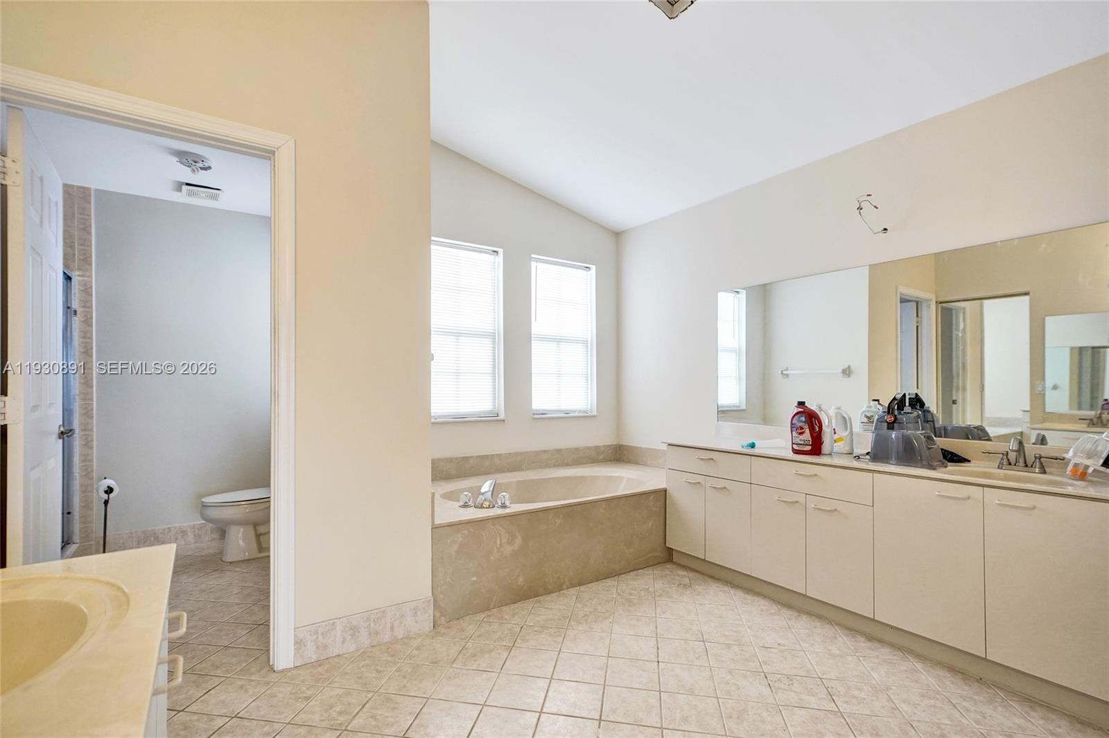 TOWNGATE - Residential