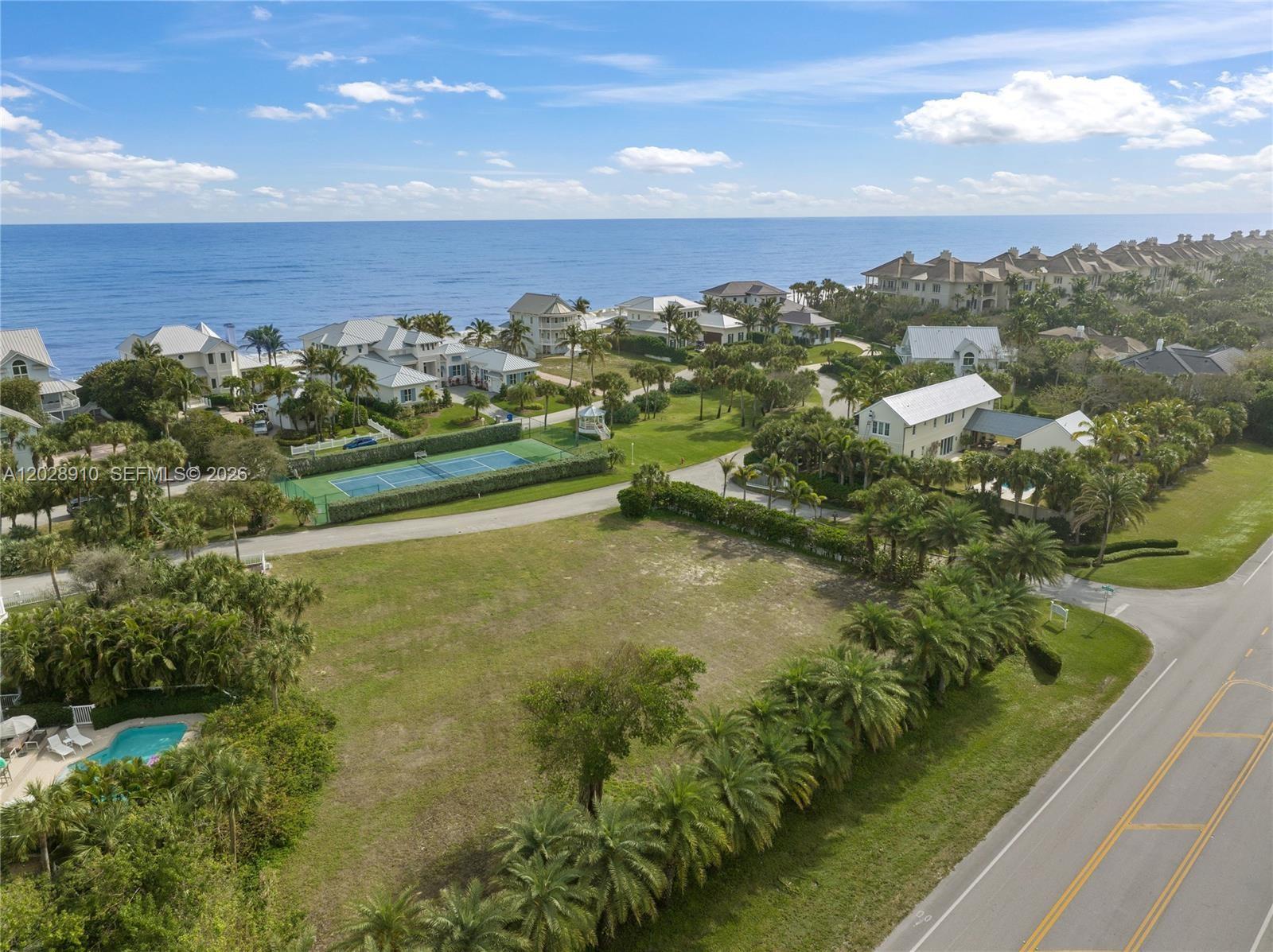 2335 Sanderling Ln