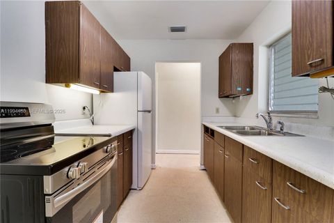 Tiny photo for 721 SE Solaz Ave, Port St Lucie, FL 34983 (MLS # A11994460)