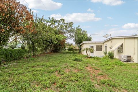 Tiny photo for 721 SE Solaz Ave, Port St Lucie, FL 34983 (MLS # A11994460)