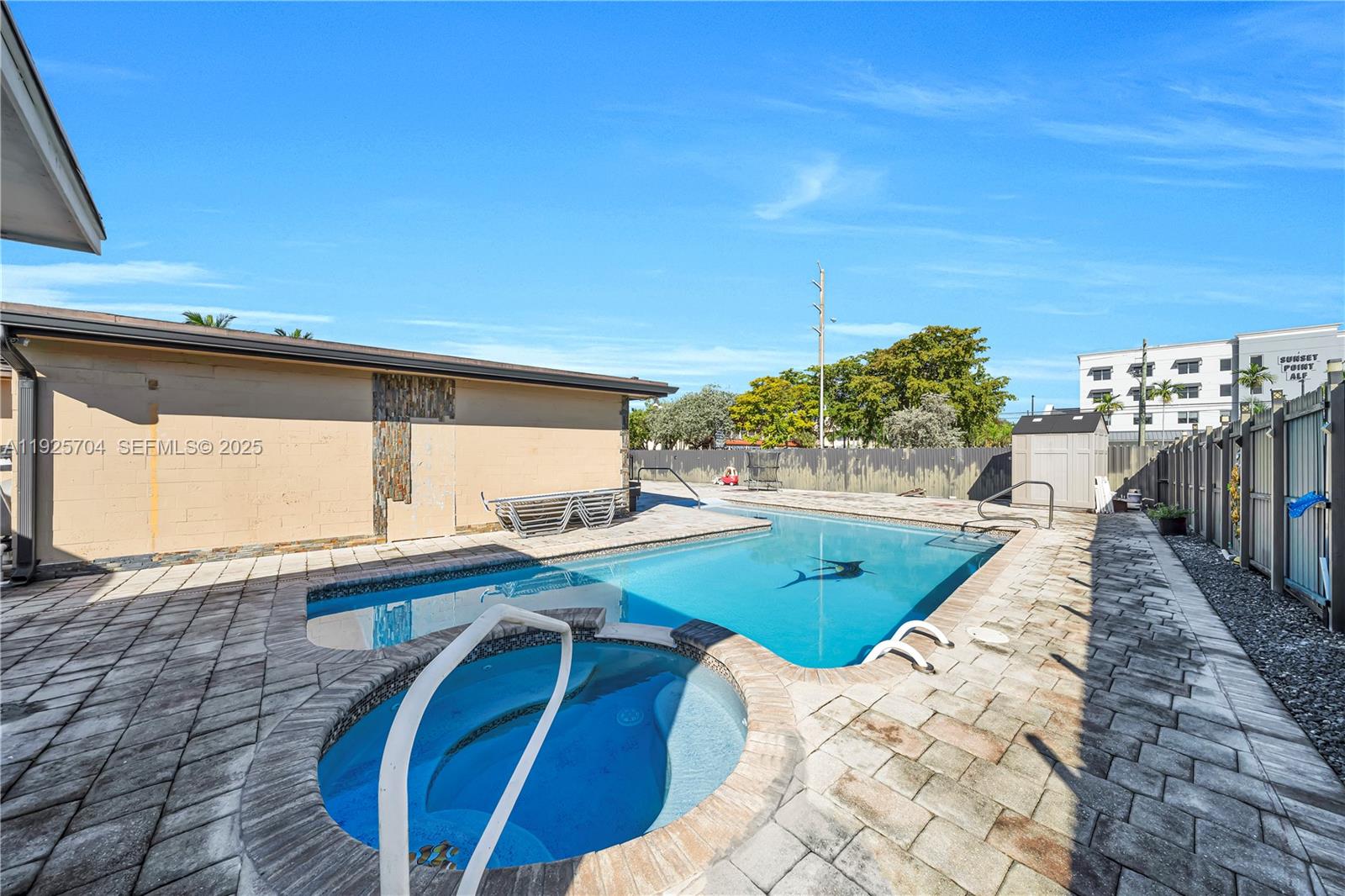 HEFTLER HOMES SUNSET PARK - Residential