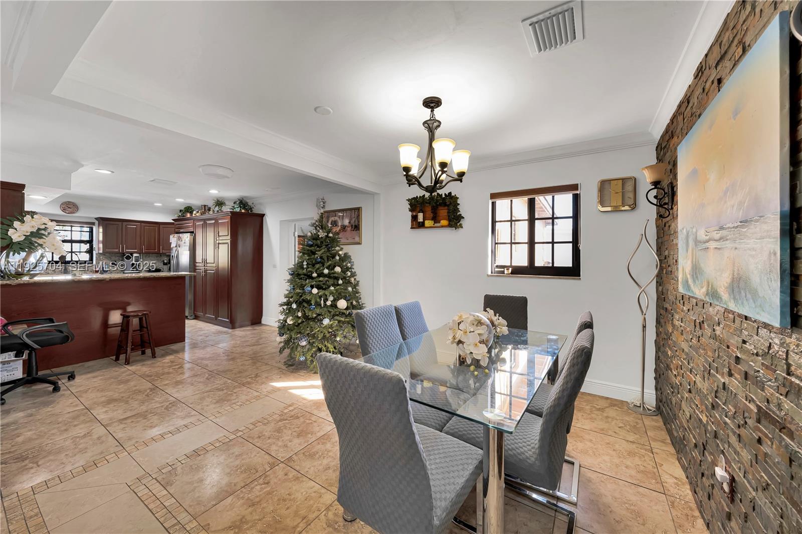 HEFTLER HOMES SUNSET PARK - Residential