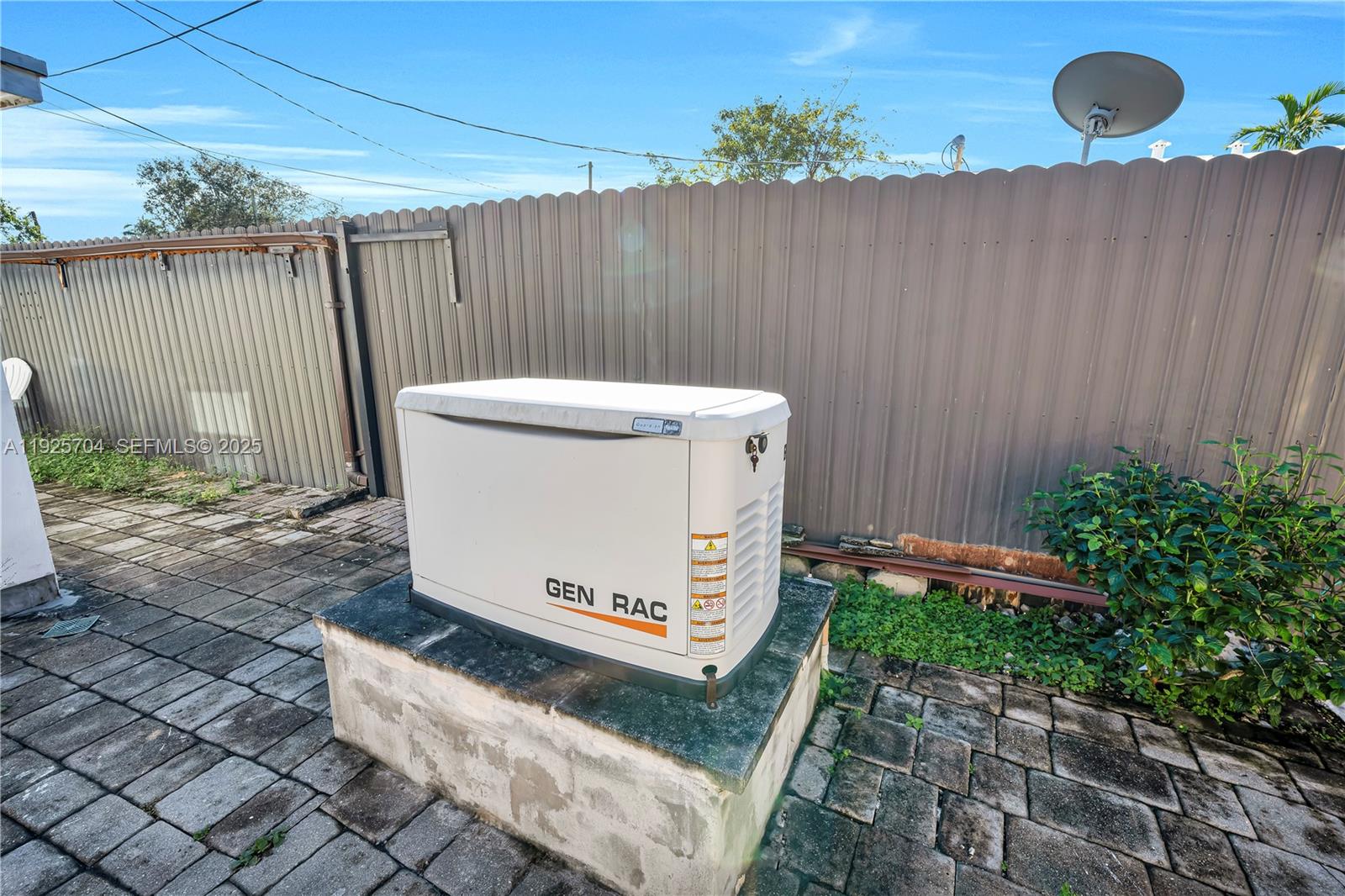 HEFTLER HOMES SUNSET PARK - Residential